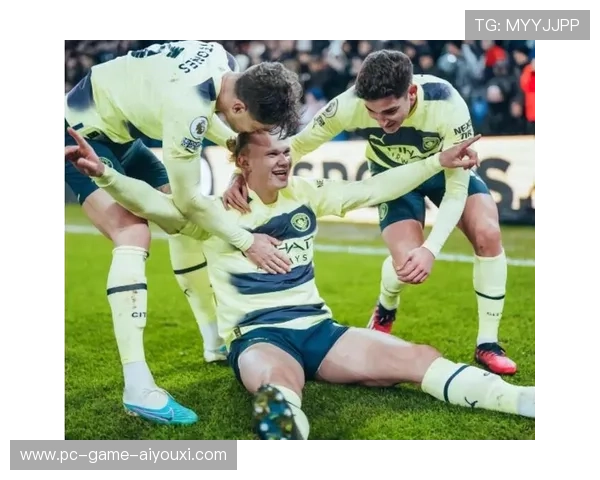 曼城哈兰德点球稳稳罚入继续领跑射手榜