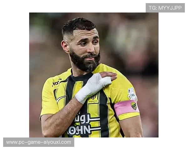 本泽马在沙特新月首秀戴帽，进攻端展现杀伤力